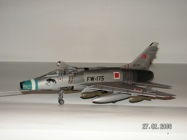 F-100 Maket 1