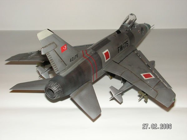 F-100 Maket 4 